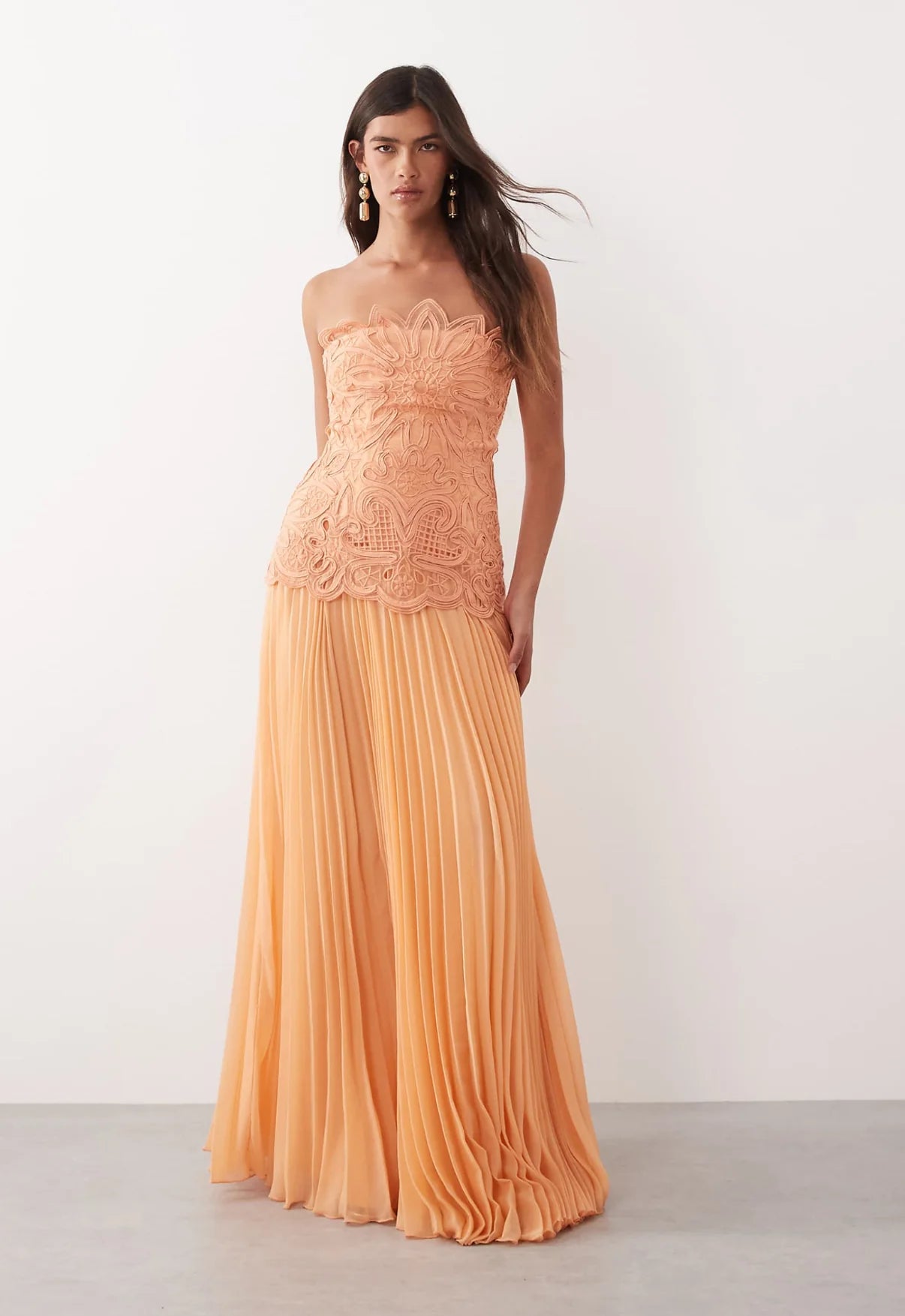 Elodie Abstract Cut-Out Maxi - Soft Peach