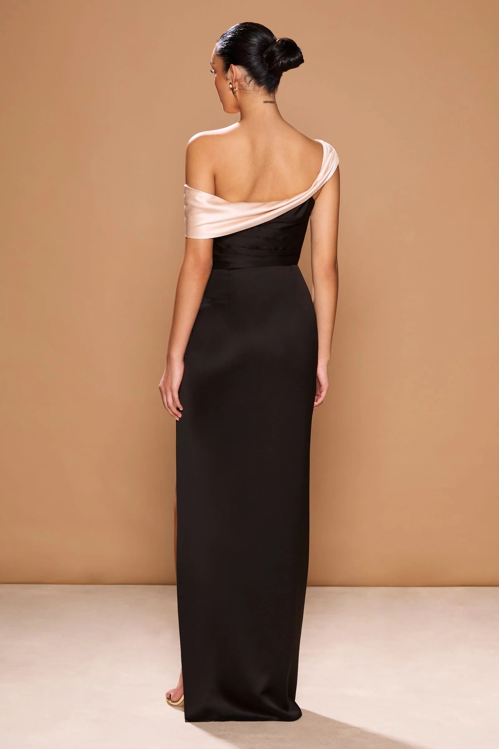 Tuscany Gown - Black