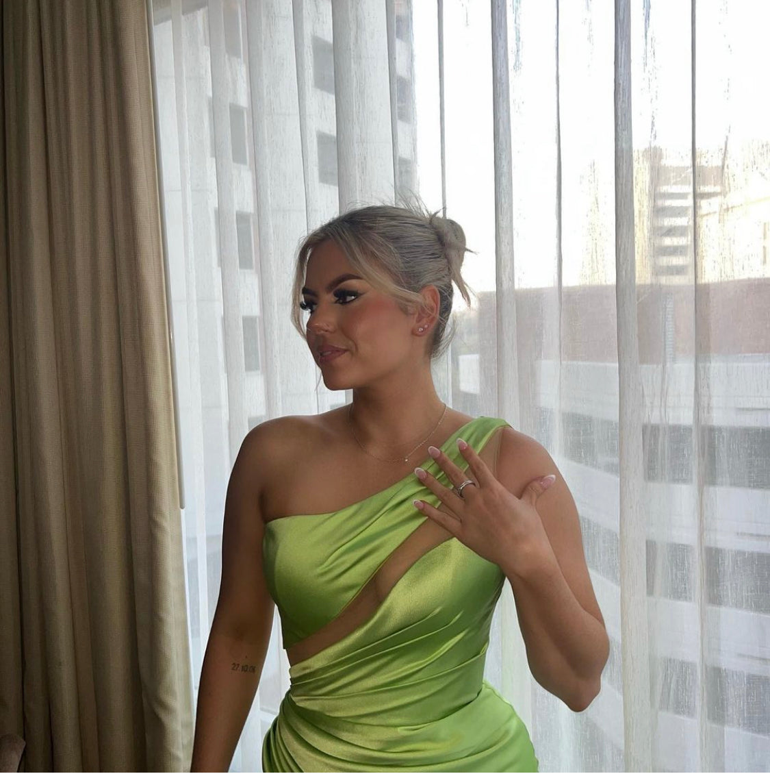 Annie Gown - Light Green