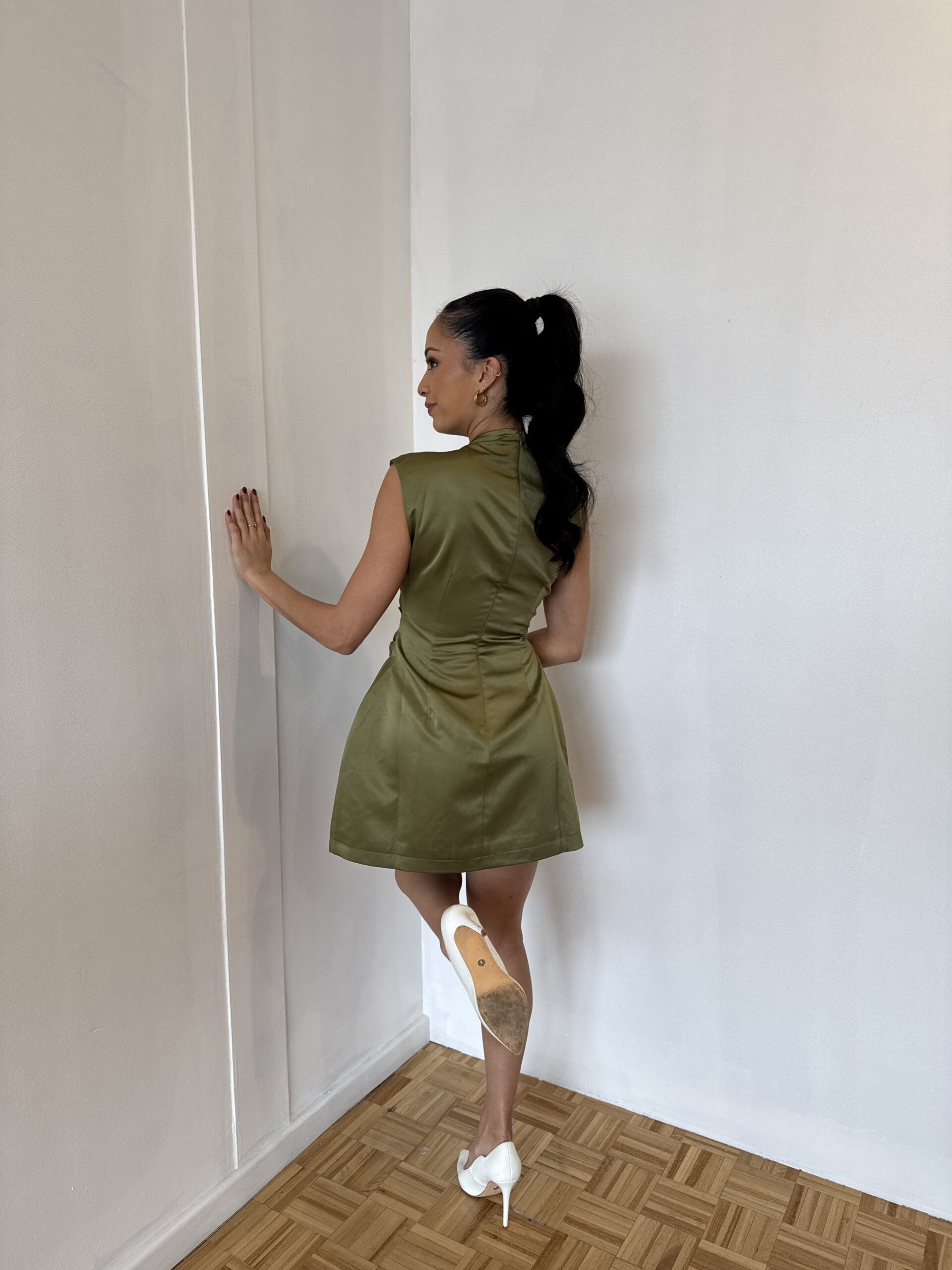 Ultimate Muse Straight Neck Mini - Olive