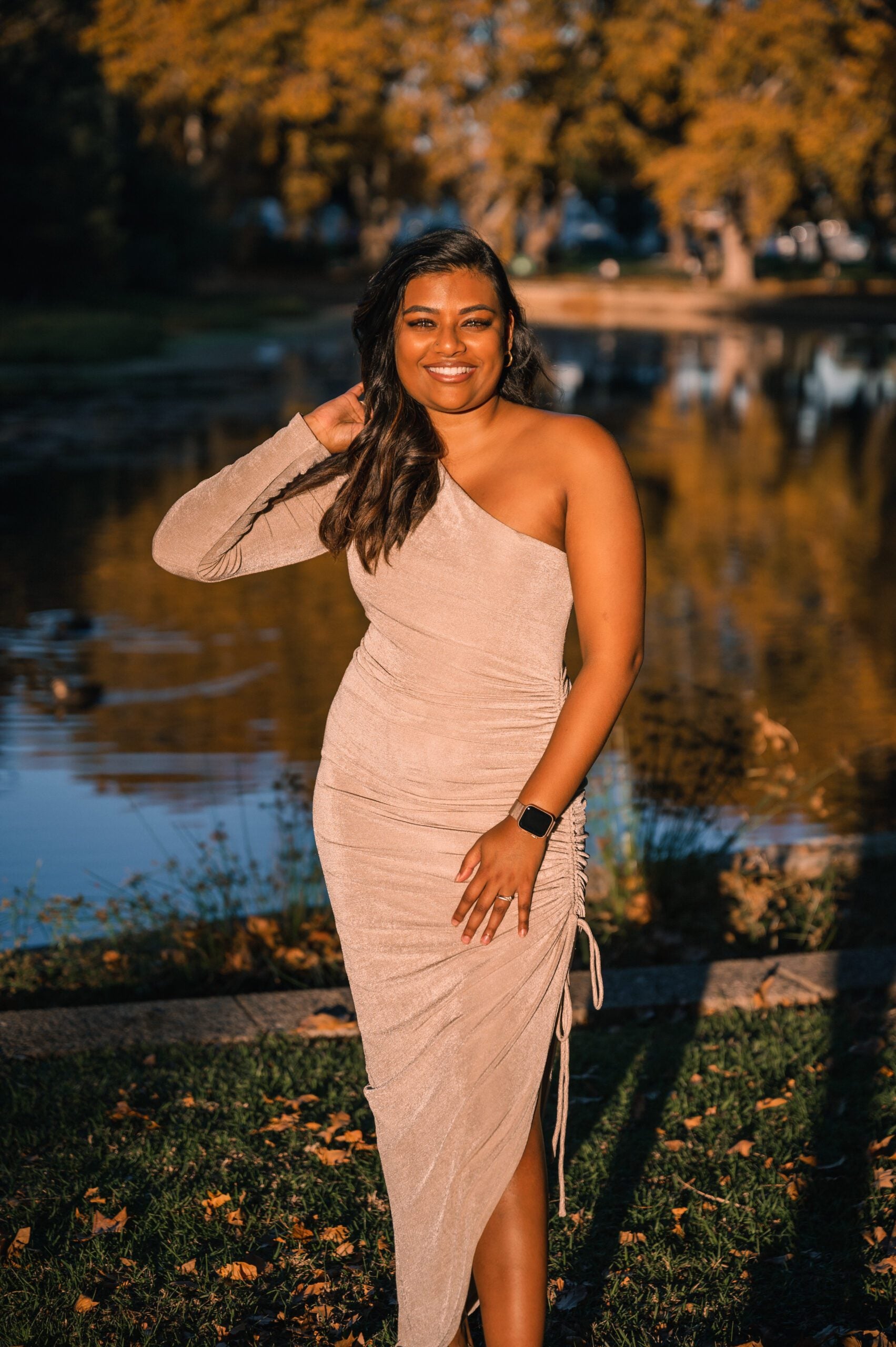 Kira Dress - Champagne