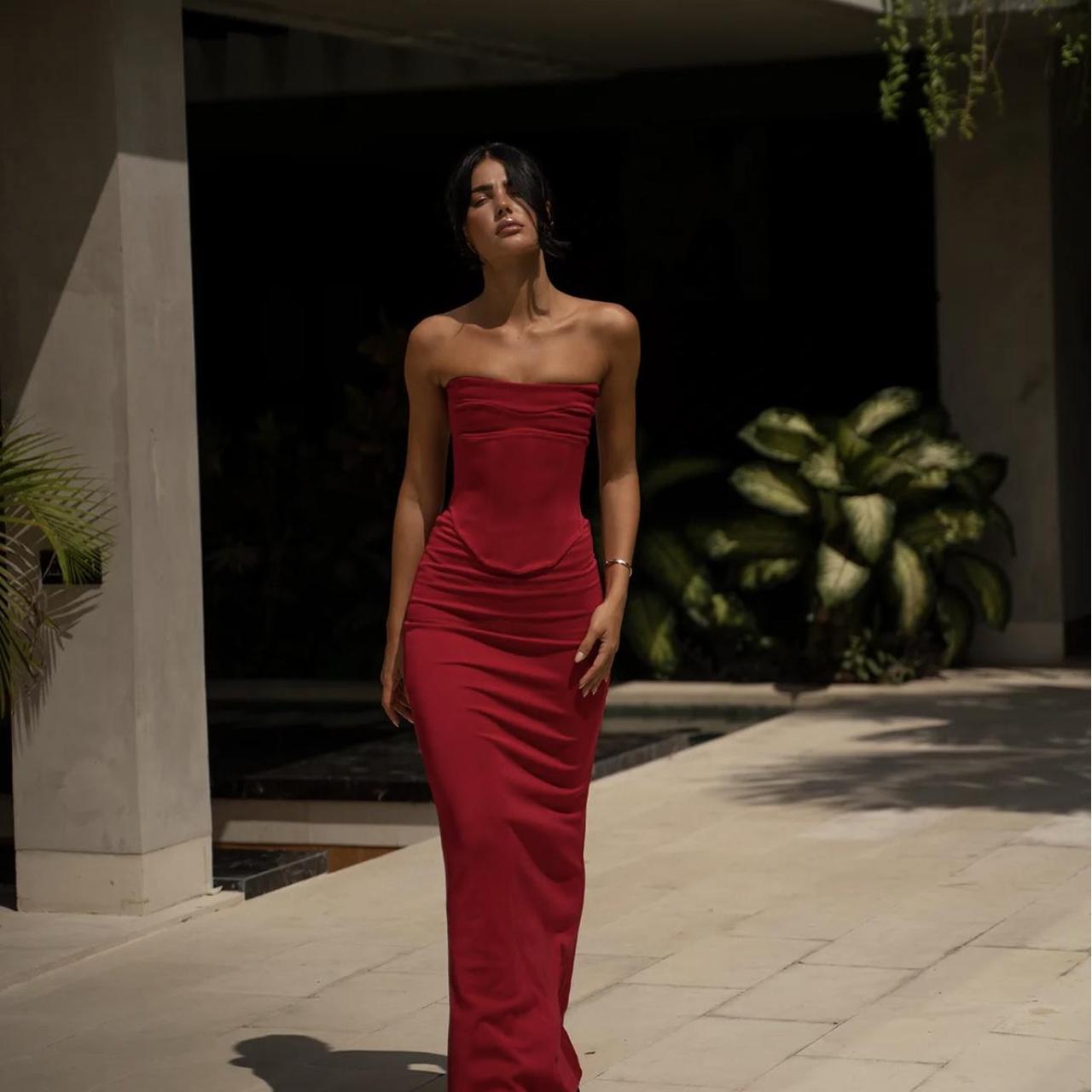 Louie Gown - Wine