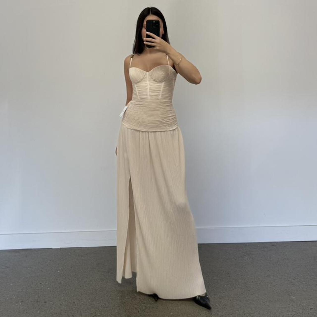 Double Time Pleat Dress - Nougat